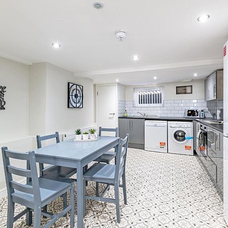 Luxury 5 Bedroom Holiday Home Within פרסקוט מראה חיצוני תמונה